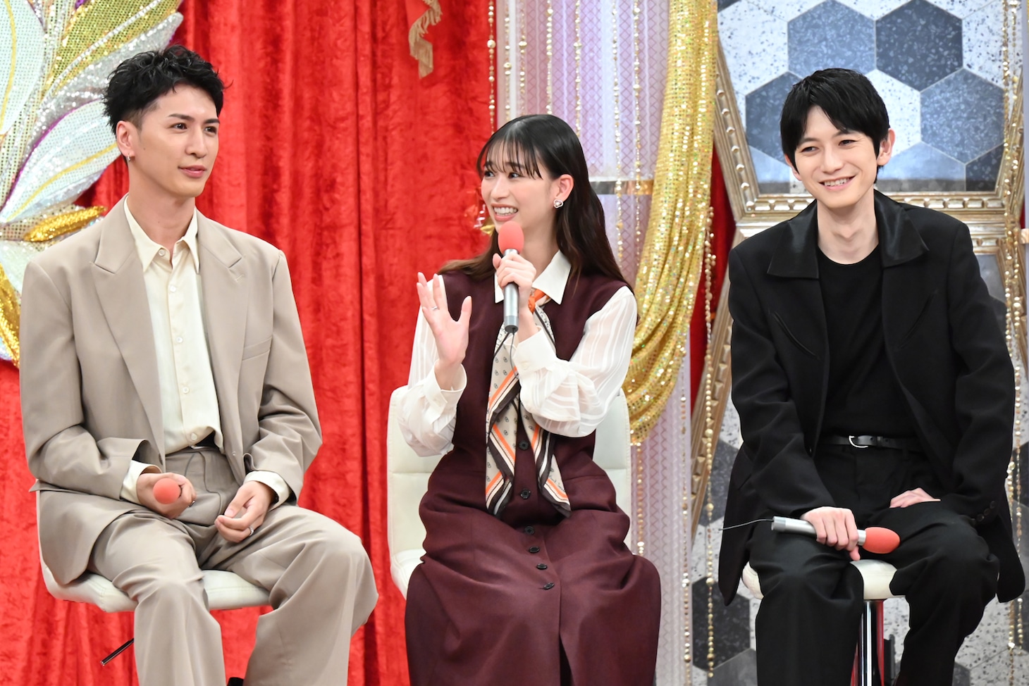 イベント「フジテレビドラマライブ2025・夏」の様子。左からドラマ「スティンガース 警視庁おとり捜査検証室」キャストの藤井流星、森川葵、本郷奏多