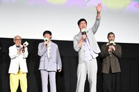 左から中尾隆聖、向井慧、尾形貴弘、菅良太郎