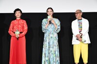 左から戸田恵子、蒼井優、中尾隆聖