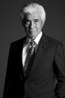 久世俊介役の佐藤浩市