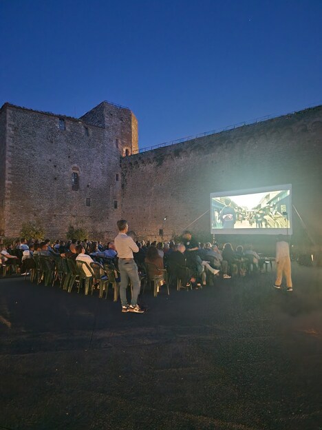 RED LINE FILM FESTIVALにて、「碁盤斬り」上映の様子