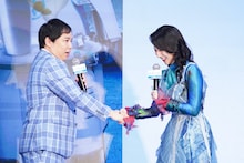 ファーストサマーウイカ（右）に「あなたは“ファーストステップウイカ”です！」と称号を与えたせいや（左）