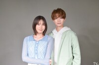 左から本田翼、岩瀬洋志