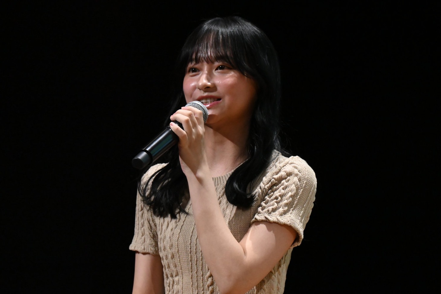 影山優佳
