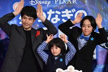 左から松山ケンイチ、佐藤大空、川原瑛都