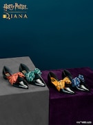 「ホグワーツ4寮」シリーズ リボンフラットパンプス(各税込1万8700円)