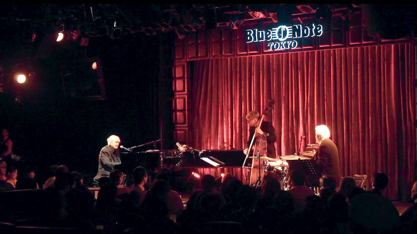 「ミシェル・ルグラン 世界を変えた映画音楽家」新場面写真