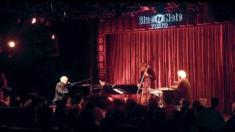 「ミシェル・ルグラン 世界を変えた映画音楽家」新場面写真