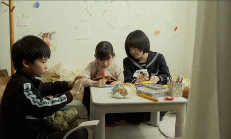 「嬉々な生活」場面写真