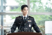 ドラマ「財閥 x 刑事」場面写真