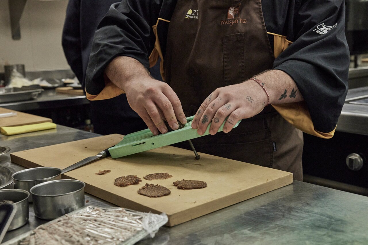 「ムガリッツ」新場面写真