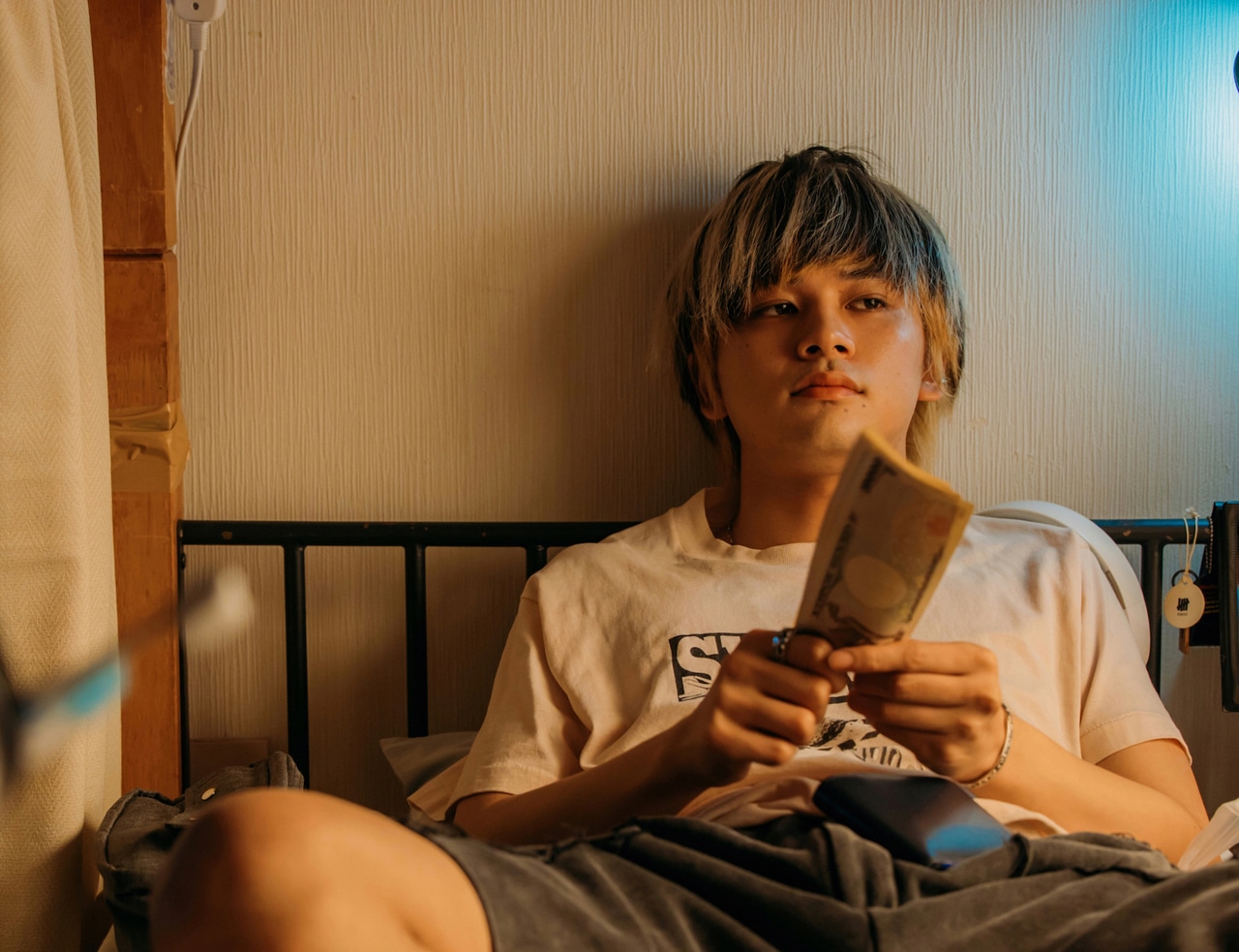 「愚か者の身分」場面写真