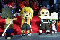 わちゃわちゃする“みに隊士”たち