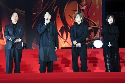 左から関智一、杉田智和、岡本信彦、上田麗奈