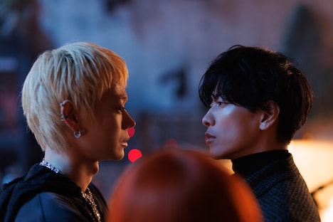 Netflixシリーズ「グラスハート」新場面写真