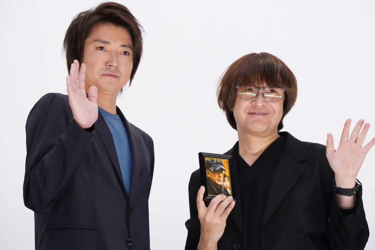 左から藤原竜也、深作健太