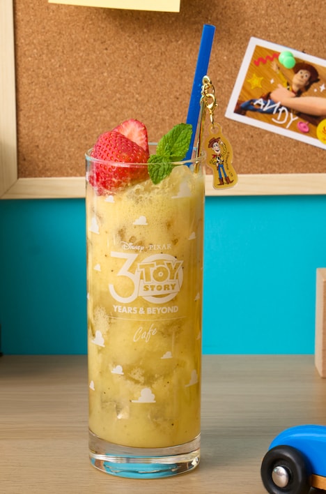 <ウッディ>ミックスフルーツジュース(税込1090円)