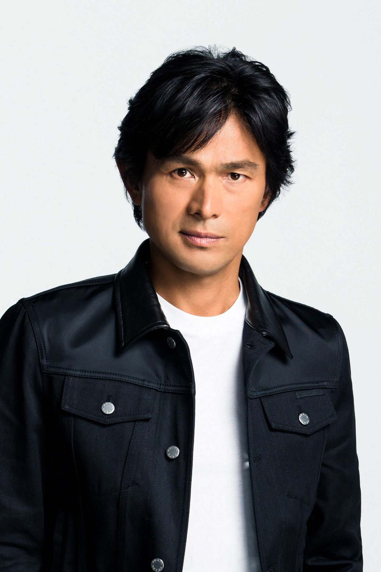 西村良穂役の江口洋介
