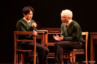 舞台「ハリー・ポッターと呪いの子」より（撮影：渡部孝弘）