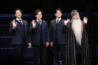 左から大貫勇輔、稲垣吾郎、平岡祐太、市村正親