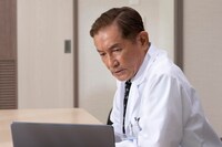 沼田徹（演・田中健）