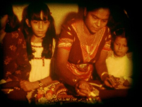 「何も知らない夜」場面写真