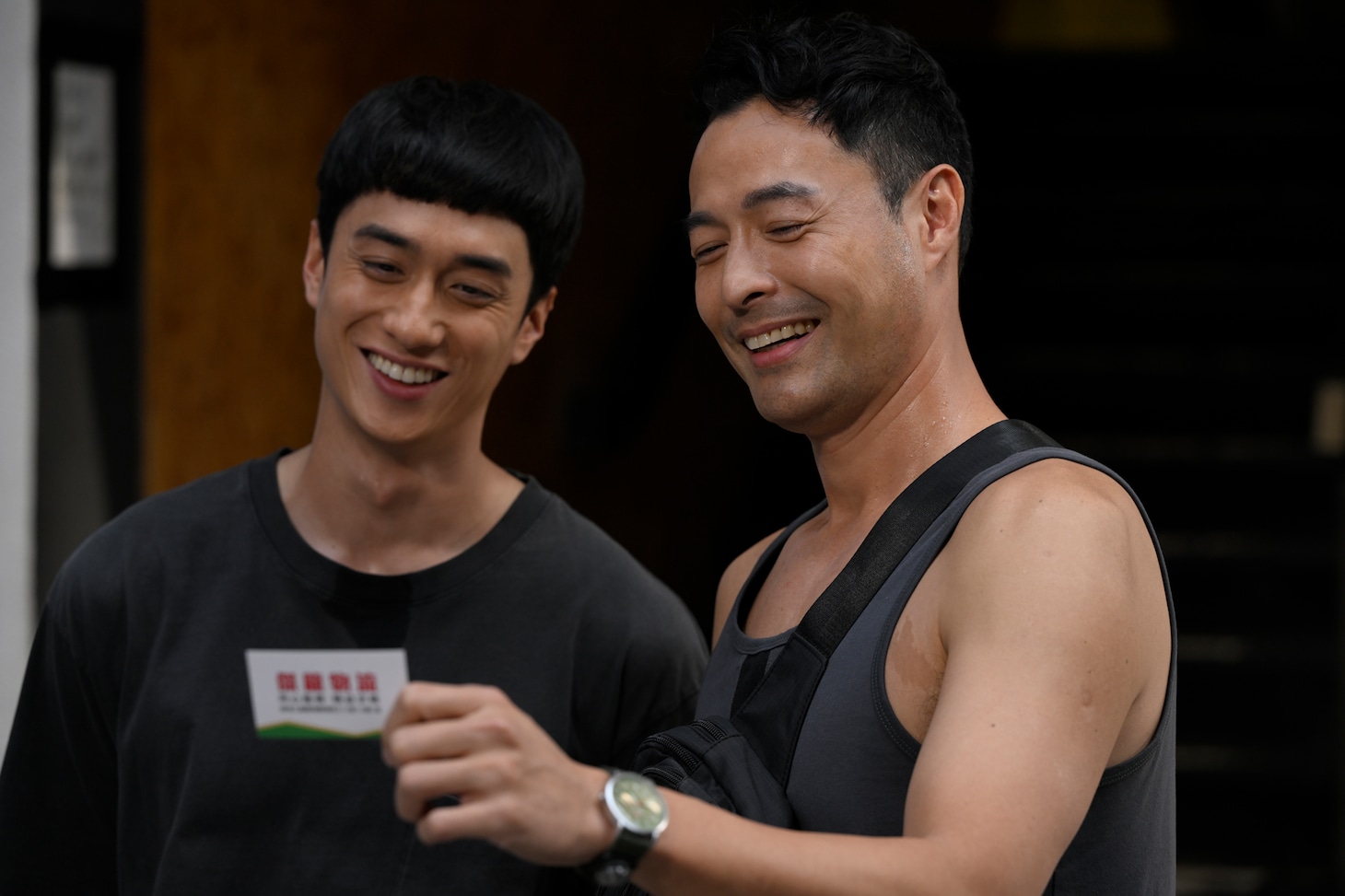 香港映画「スタントマン 武替道」より、テレンス・ラウ演じるロン（左）