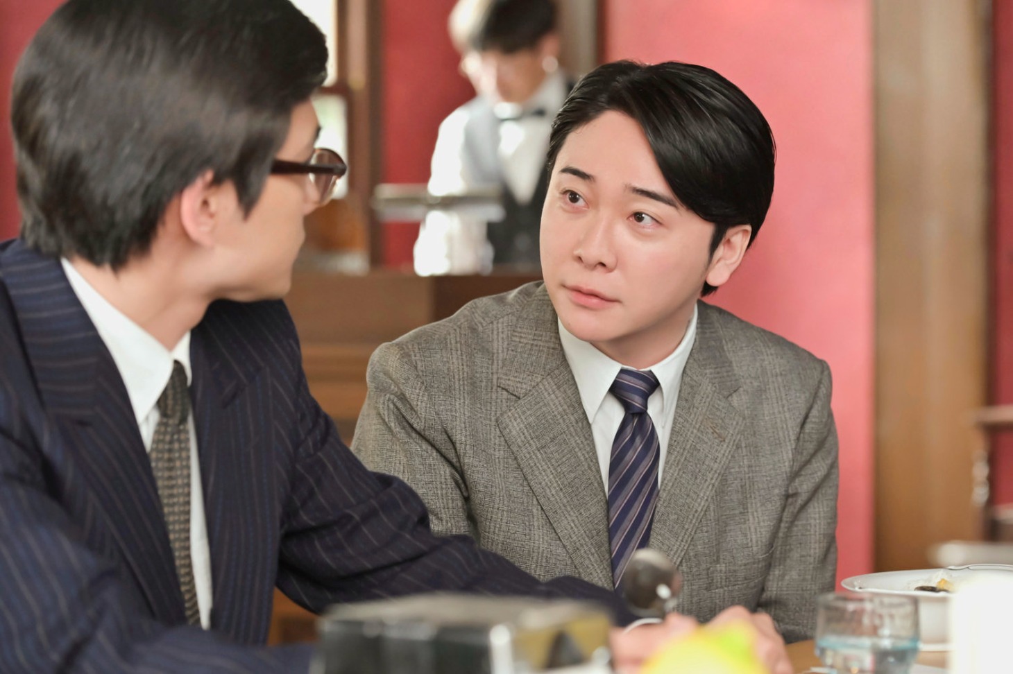 「あんぱん」より、大森元貴演じるいせたくや
