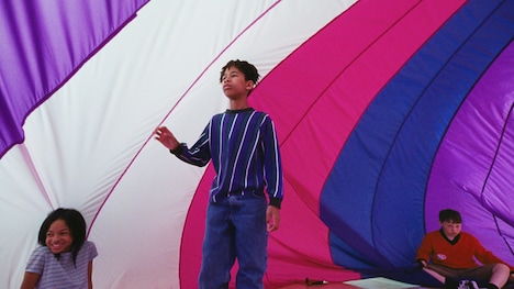 「テレビの中に入りたい」場面写真