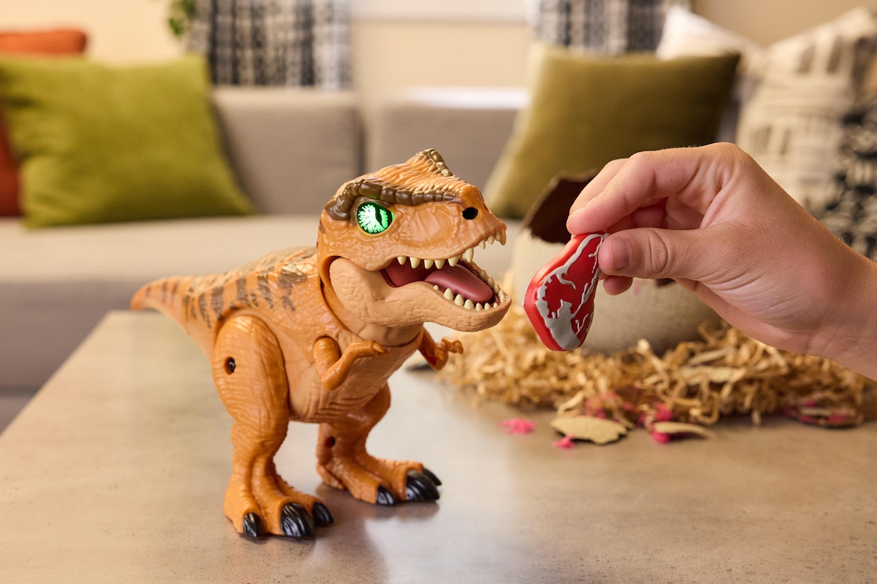 うまれて！ウーモ/ ジュラシック・ワールド: T-レックスエッグ