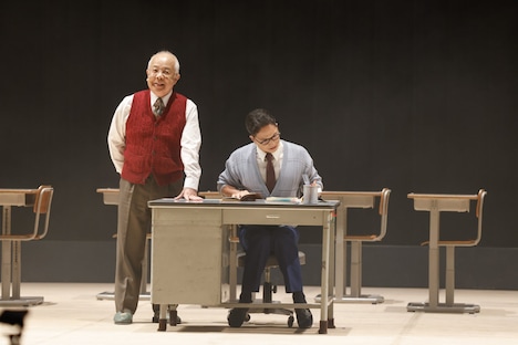 「おいしい給食」ファンミーティング「全校集会」より、ライブアクト「おいしい給食 ロスト・オブ・アゲパン」の様子