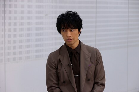 ドラマ「誘拐の日」TELASAオリジナルコンテンツ「豪華キャストに柚乃が直撃！ ゆのかいの日」より、斎藤工