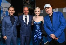 左からマット・シャクマン、ルイス・デスポジート、ジュリア・ガーナー、ケヴィン・ファイギ