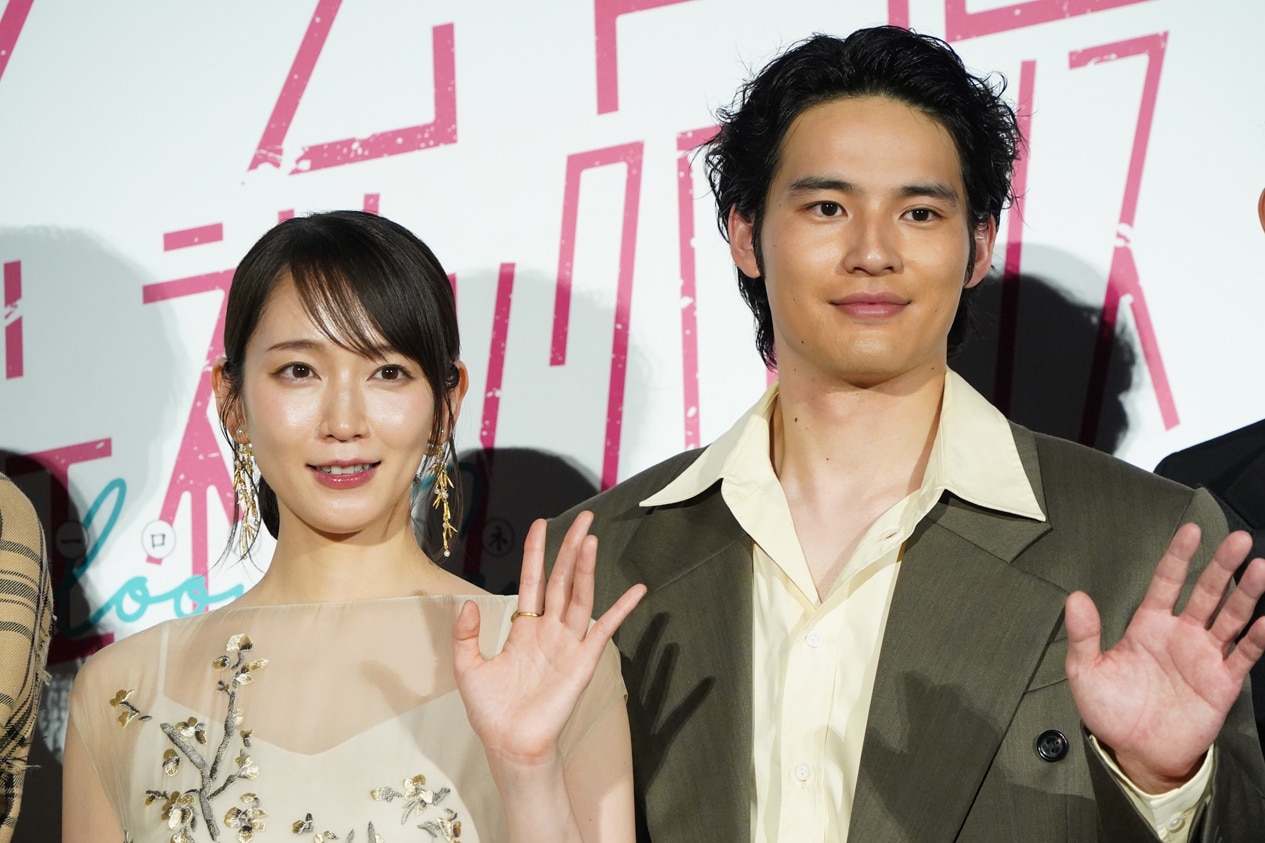 映画「九龍ジェネリックロマンス」ジャパンプレミアの様子。左から吉岡里帆、水上恒司