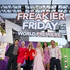 「シャッフル・フライデー」リンジー・ローハンやジェイミー・リー・カーティスが集結