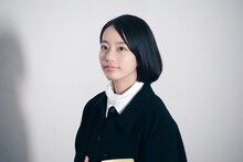 映画「白の花実」より、池端杏慈演じる栞