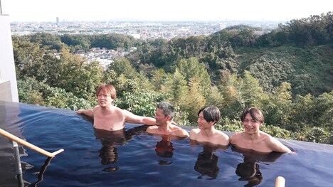 「純烈ドキュメンタリー 死ぬまで推すのか」場面写真