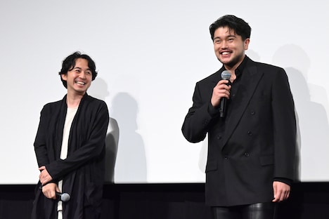 左から原摩利彦、井口理