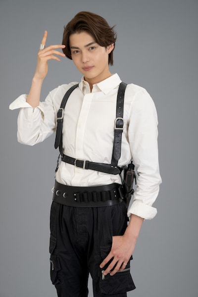 「仮面ライダーゼッツ」にて、今井竜太郎が演じる万津莫