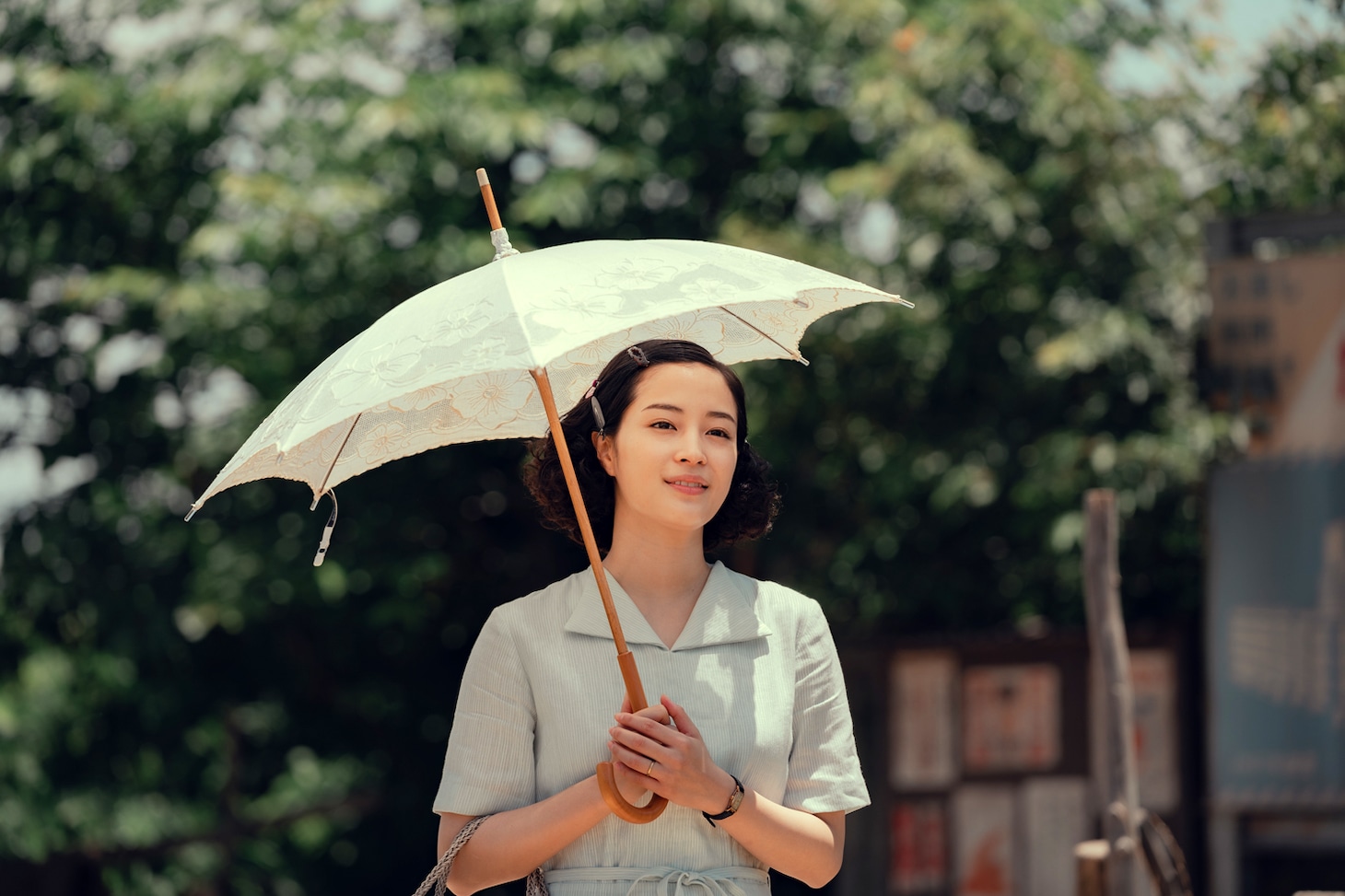映画「遠い山なみの光」場面写真