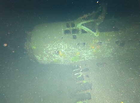 「なぜ君は戦争に？ 綾瀬はるか×news23」より、80年を経て発見された海に沈む特攻機