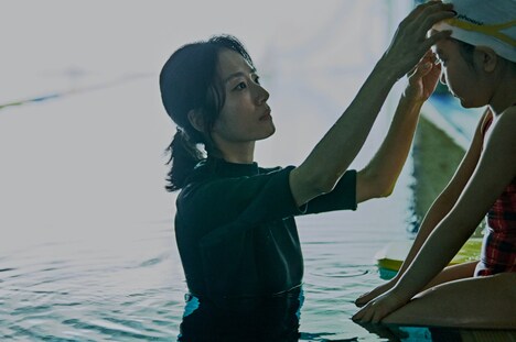 「侵蝕」場面写真