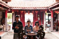 「ひとつの机、ふたつの制服」場面写真