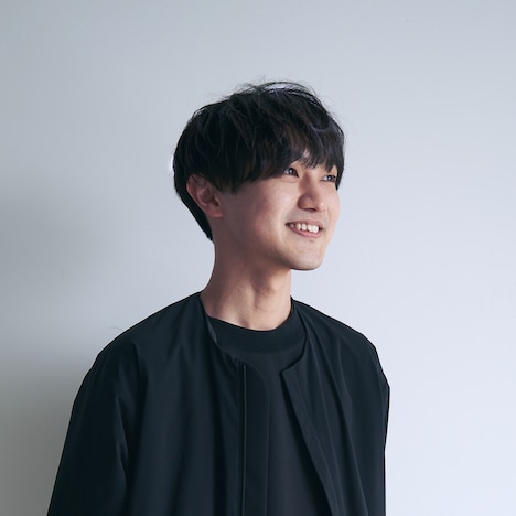 2025年度後期の連続テレビ小説「ばけばけ」ポスタービジュアルのデザインを手がけた西澤和樹