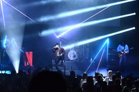 「旋律と結晶」ライブの様子