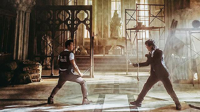 「レイジング・ファイア」場面写真
