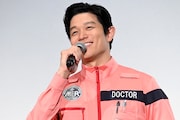 鈴木亮平
