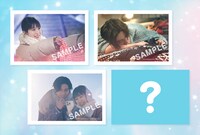 「隣のステラ」入場者プレゼントのフィルム写真風ステッカー。全4種のうち1つはシークレットに