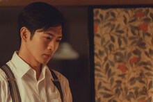 「遠い山なみの光」より、松下洸平演じる緒方二郎