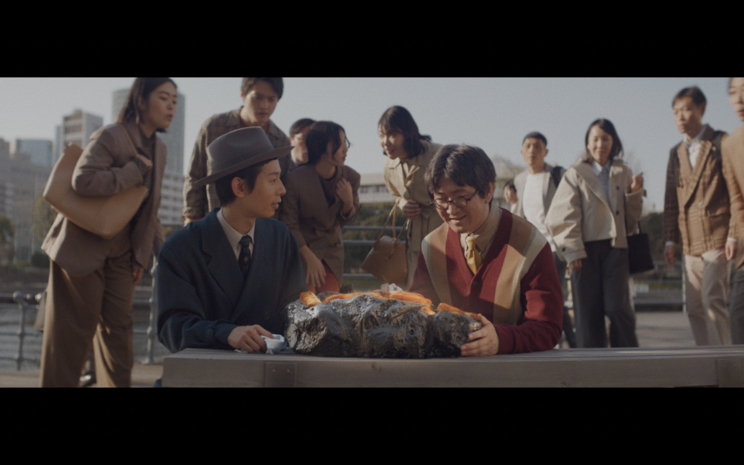フジデノロのコーポレーションCM「人に伝わらないアイディア-60s」より